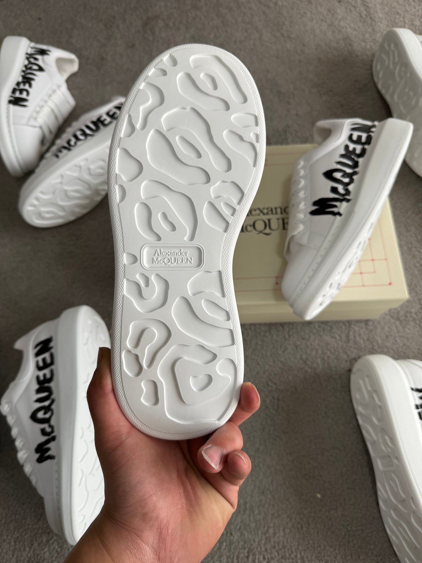 Alexander McQueen WHITE/BLACK 2025 ⚪️⚫️