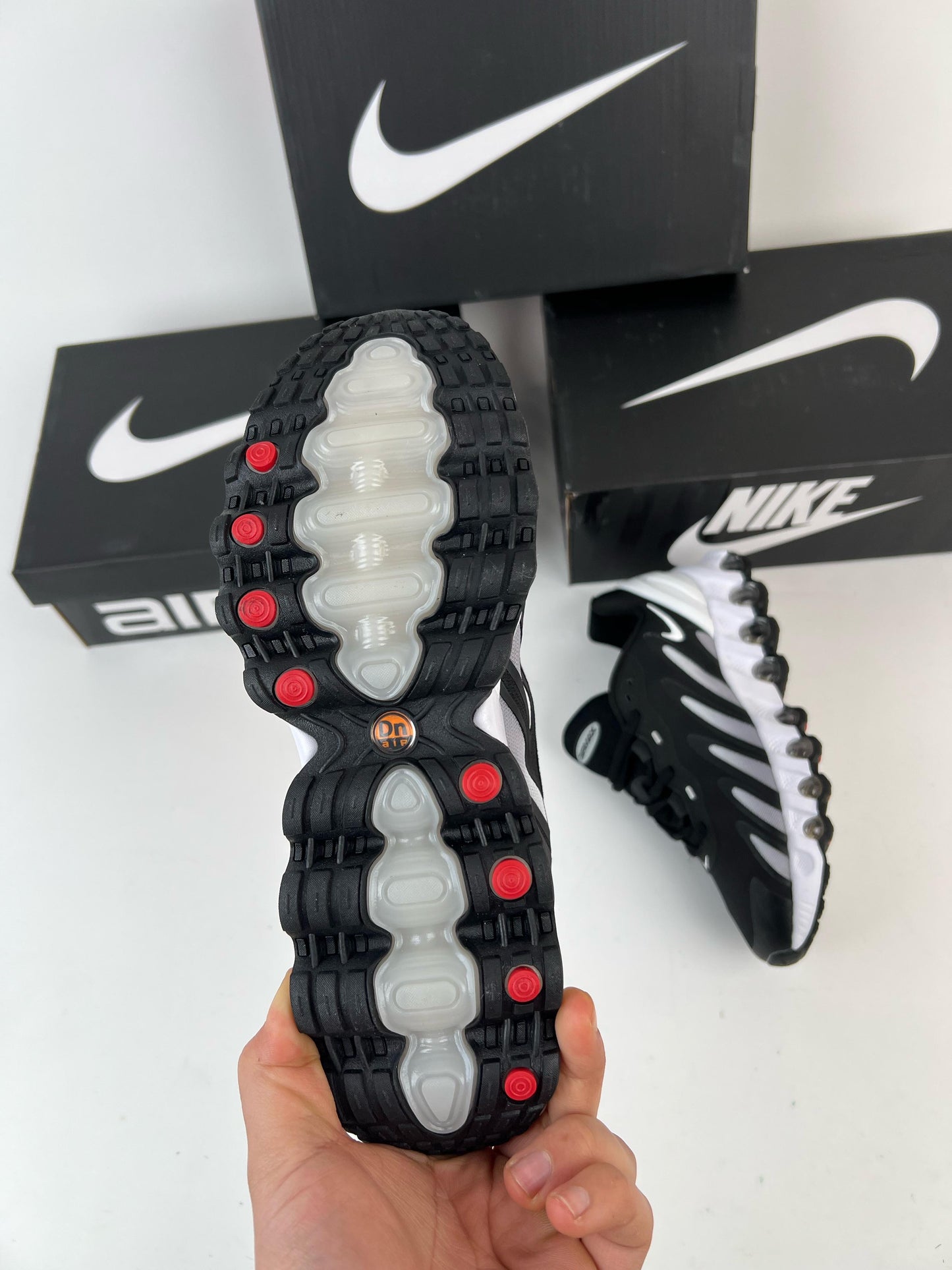 NIKE AIR MAX DN8 2025 BLACK/WHITE ⚪️⚫️
