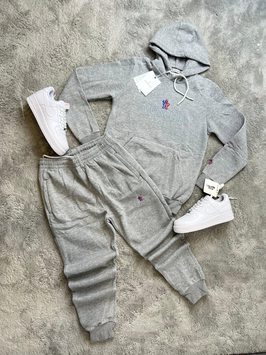 CHANDAL MONCLER 2025 ALL GREY 🔥