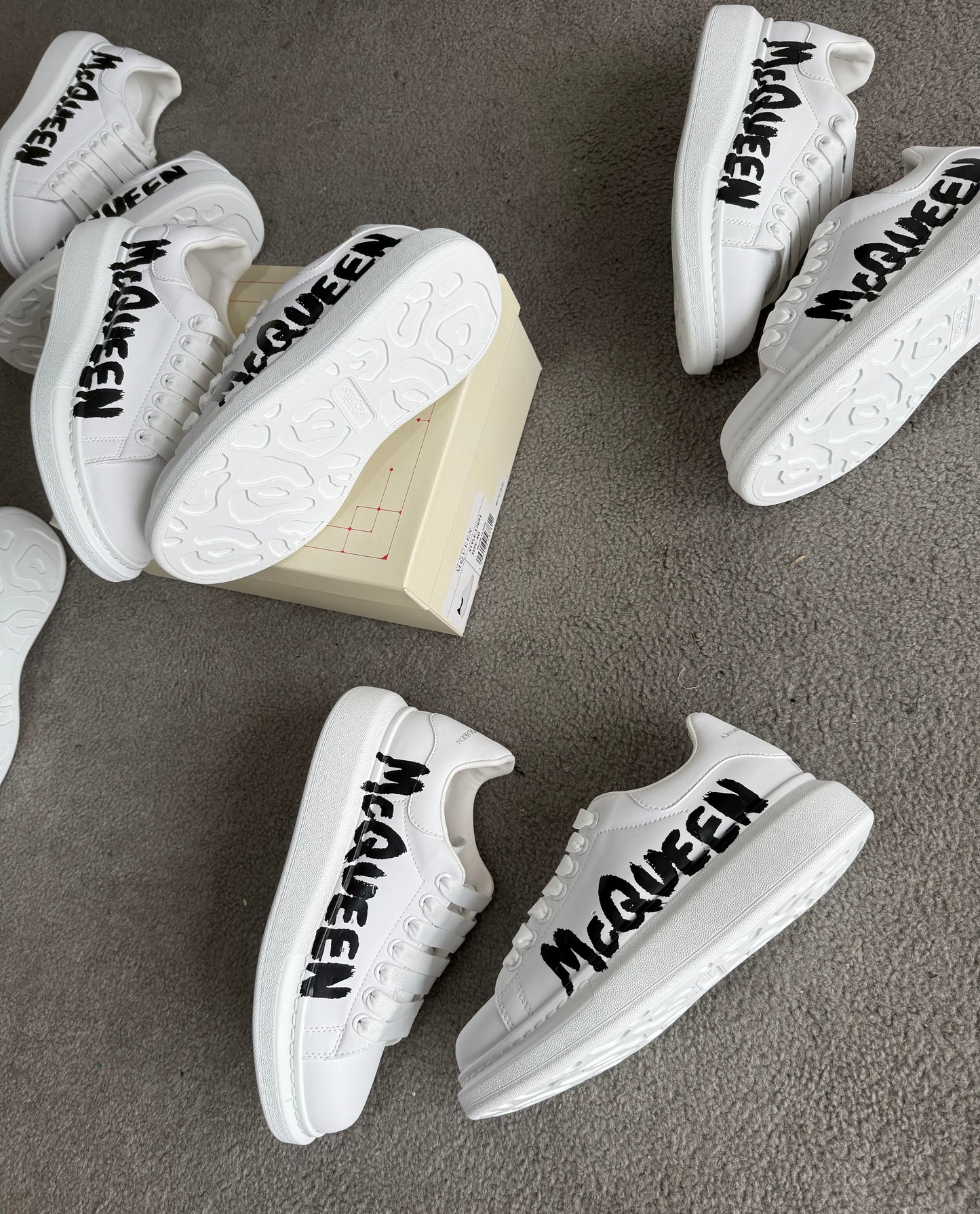 Alexander McQueen WHITE/BLACK 2025 ⚪️⚫️