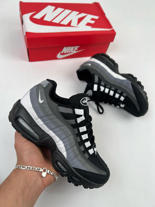 NIKE AIR MAX 95 2025 🔥