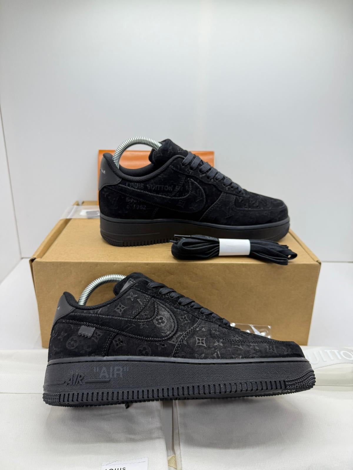 NIKE AIR FORCE 1 LOUIS VUITTON ALL BLACK CALIDAD 1.1 TERCIOPELO 🔥