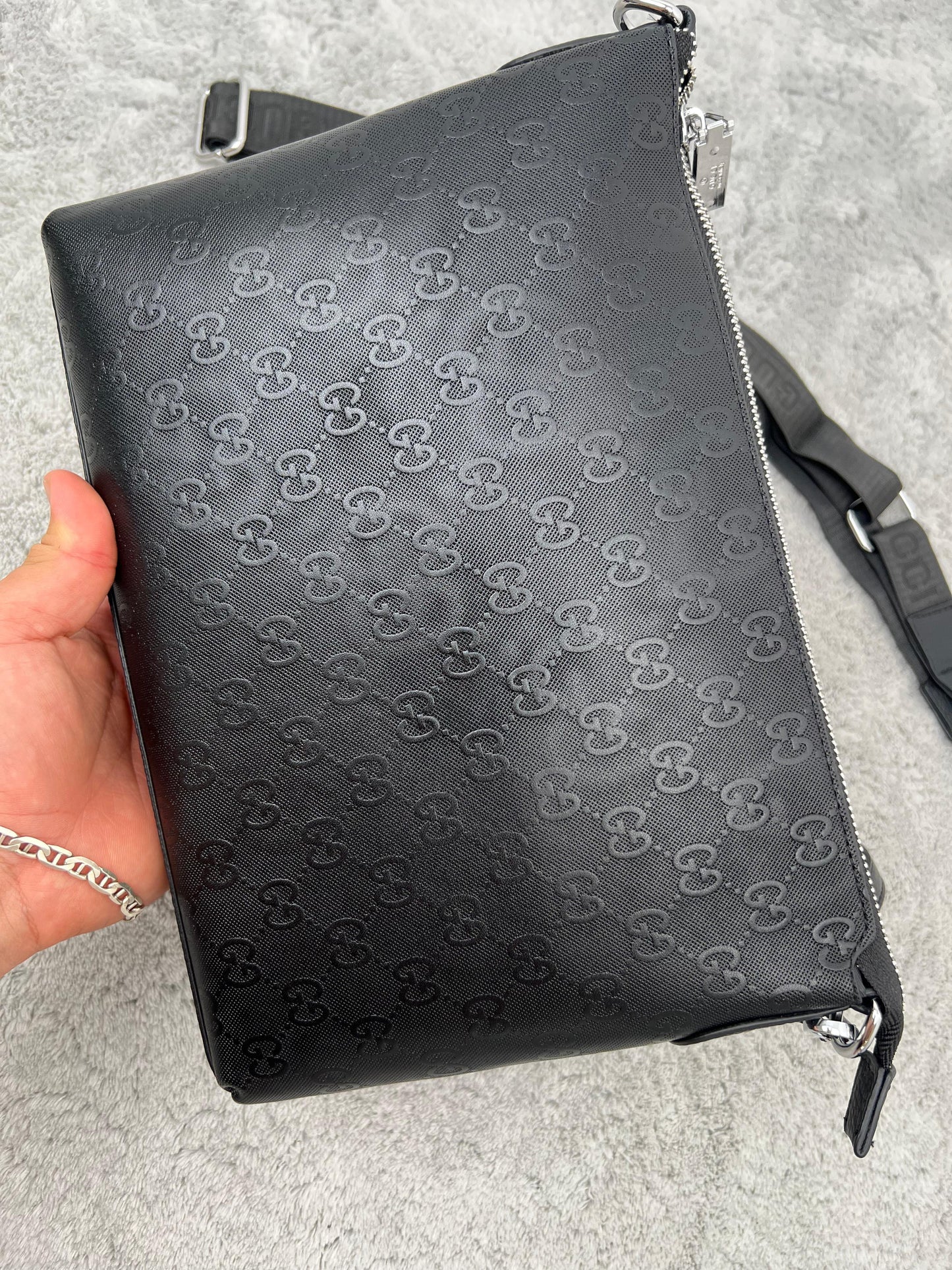 BANDOLERAS  GUCCI ( SE PUEDE USAR COMO NECESER)