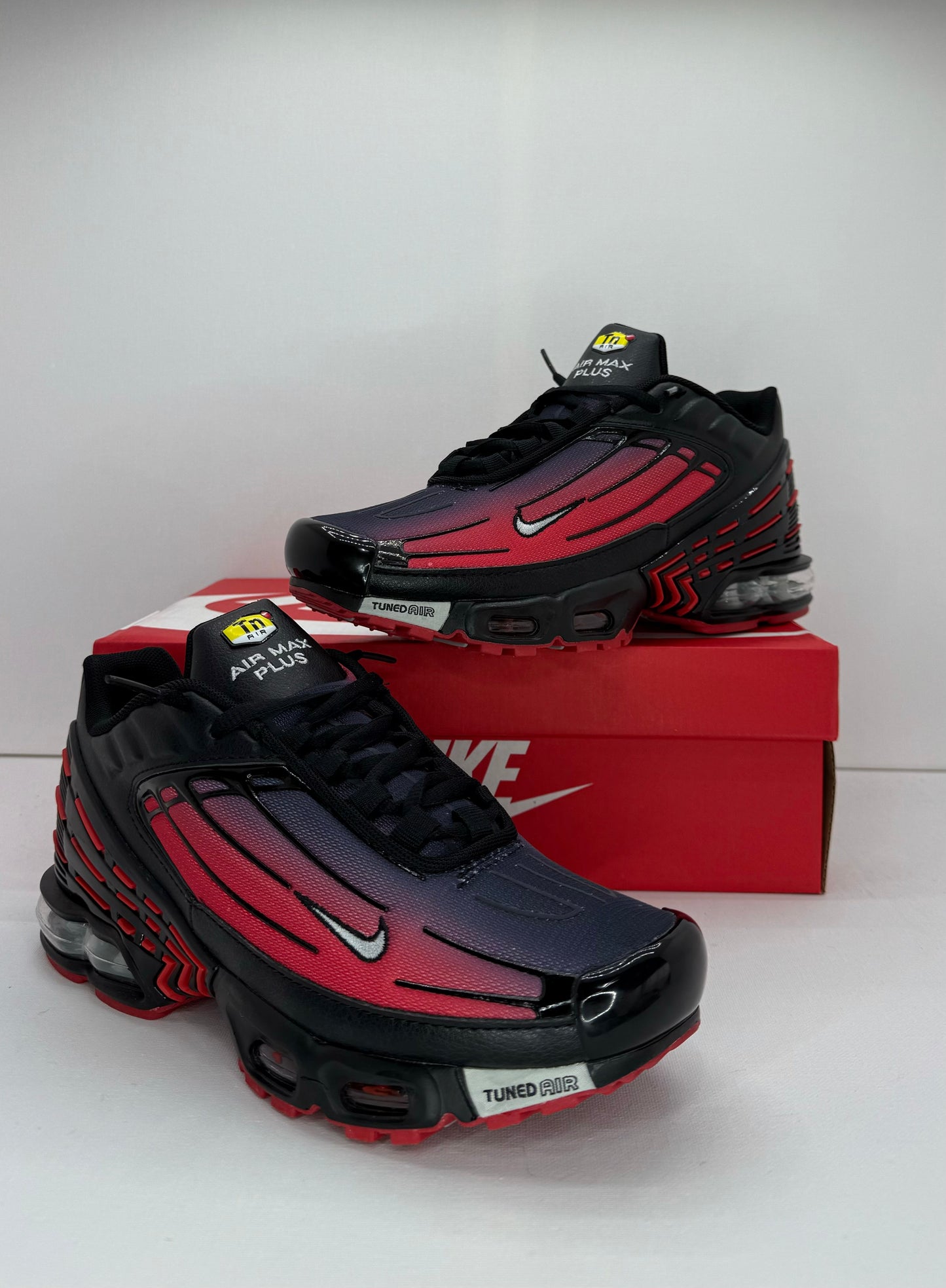 Nike TUNED BLACK/RED 🔴⚫️