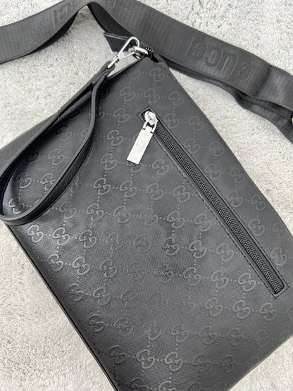 BANDOLERAS  GUCCI ( SE PUEDE USAR COMO NECESER)