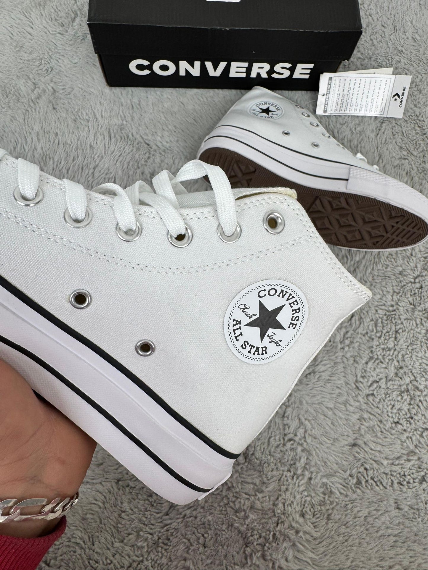 CONVERSE CHUK TAYLOR 🔥