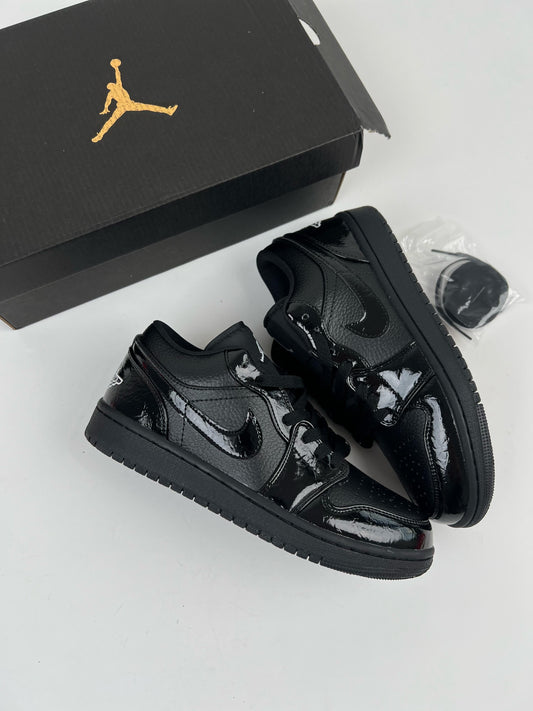 JORDAN 1 LOW ⚫️