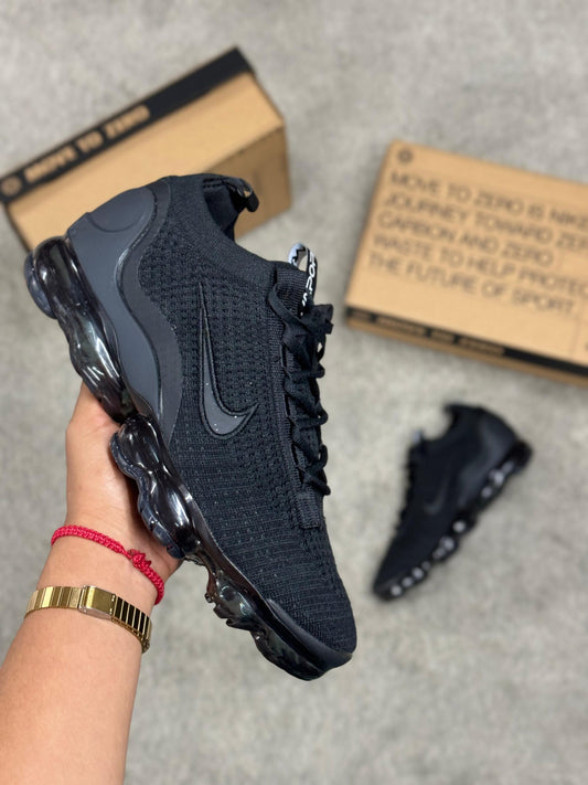 NIKE VAPORMAX NEGRAS