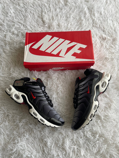 NIKE TN 44/47